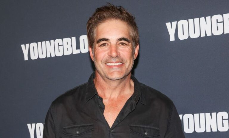 Galen Gering Biography: Age, Wife, Children, and Soap Opera Career galen gering